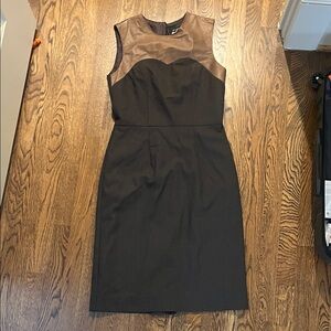 Elegant Sleeveless Midi Dress with leather detail